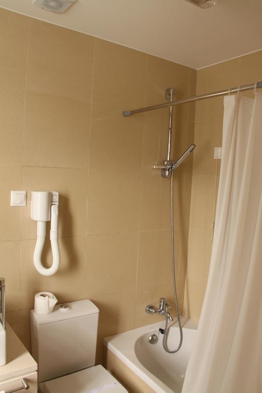 Hotel Zenite Angra do Heroísmo Szoba fotó